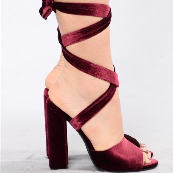 Fashion Nova Shoes - Fashion Nova velvet heels NEW